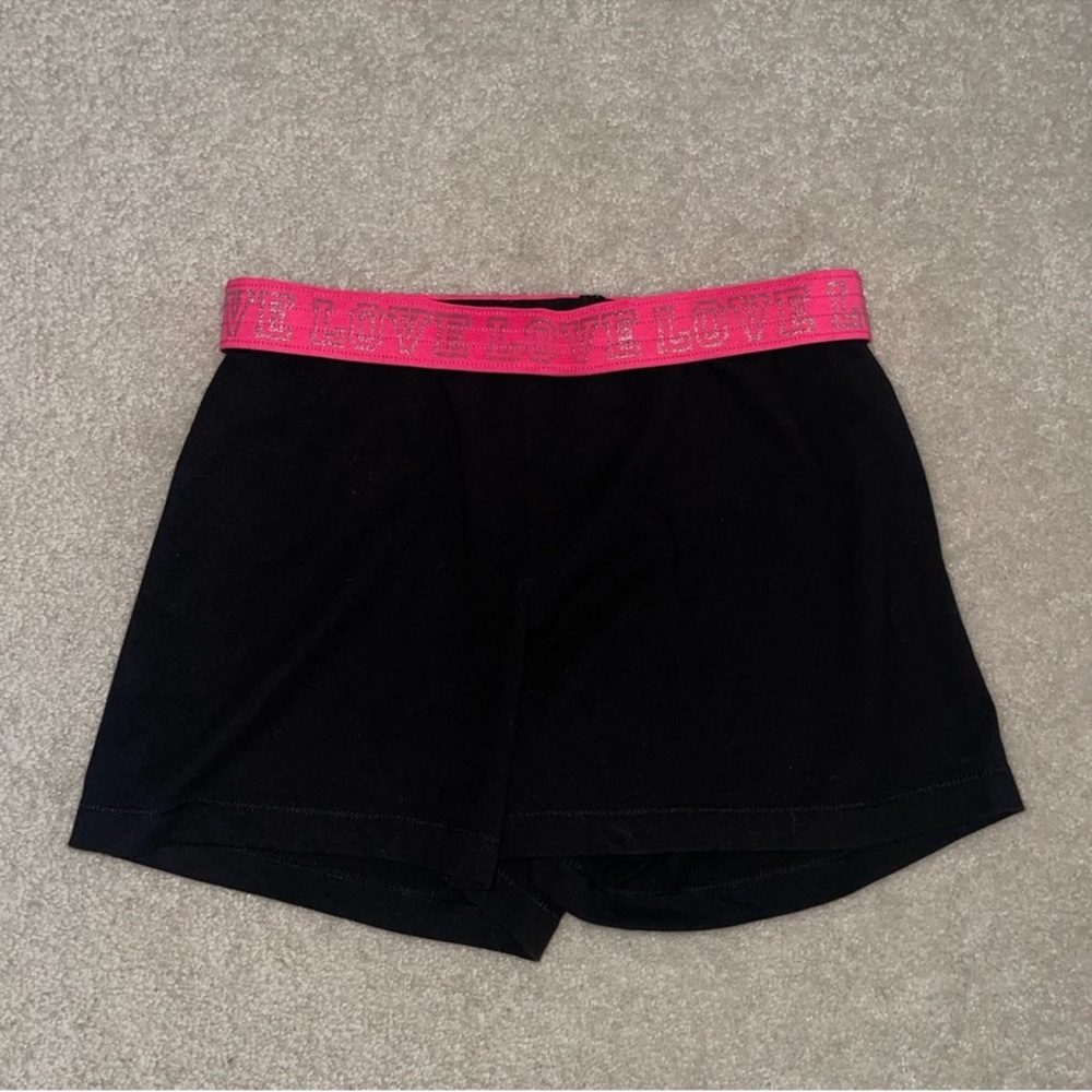 Athletic shorts